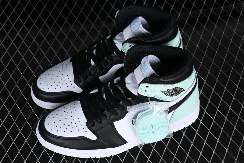 Air Jordan 1 Retro High OG NRG "Igloo"