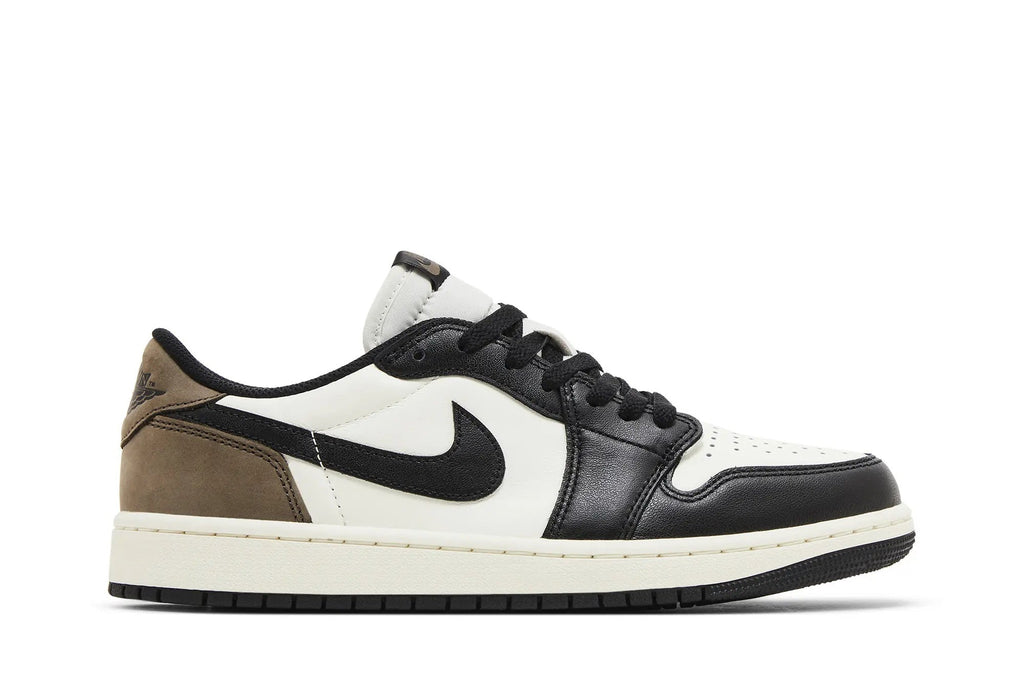 Air Jordan 1 Retro Low OG 'Mocha' - White Leather with Brown Nubuck