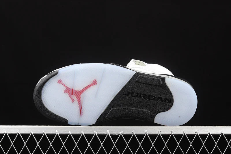 Air Jordan 5 Retro "White Cement"