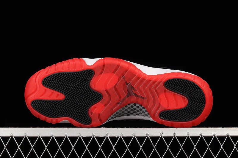 Air Jordan 11 Retro Low "Concord Bred"