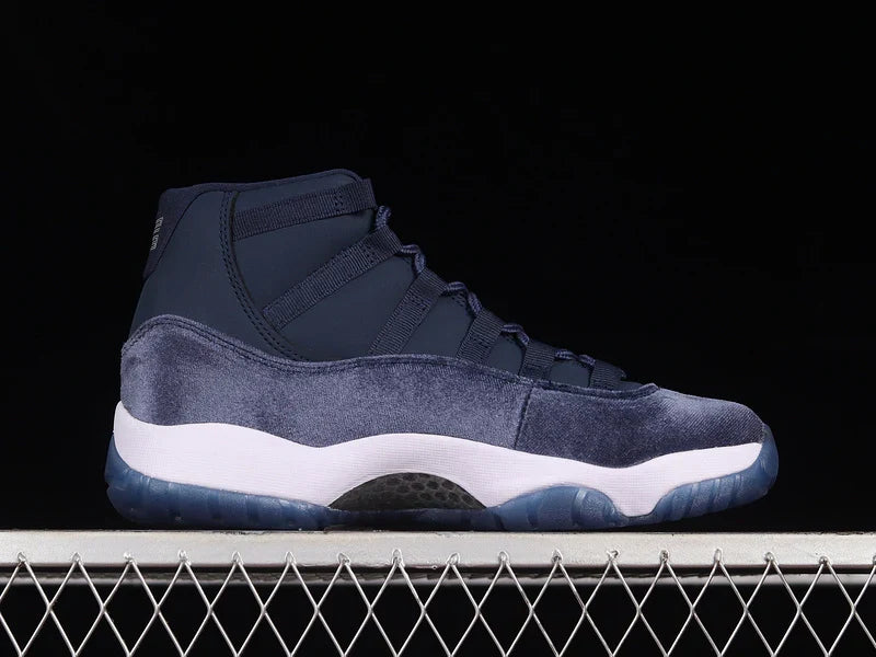 Air Jordan 11 Retro "Midnight Navy"