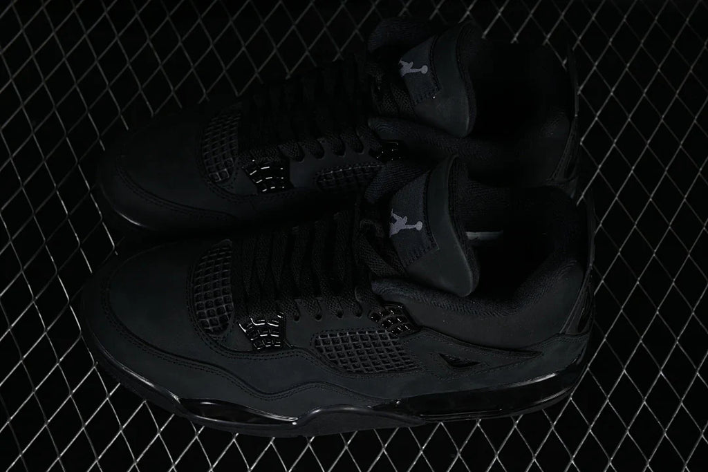 Air Jordan 4 Retro "Black Cat" '2025'