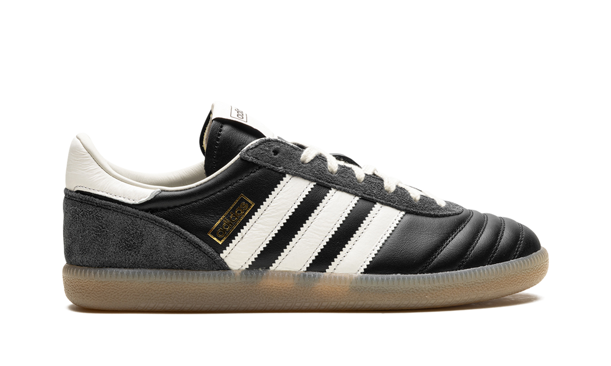 Samba JP "Sneakersnstuff" IE6242