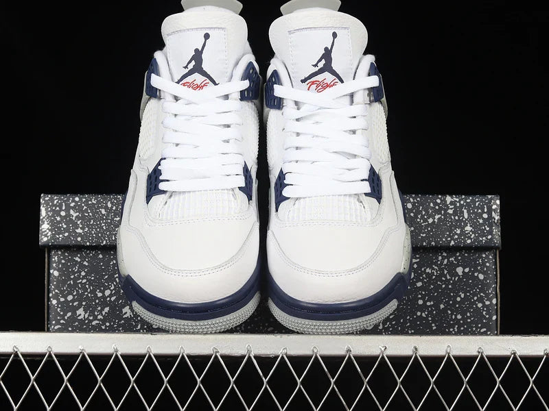 Air Jordan 4 Retro "Midnight Navy"