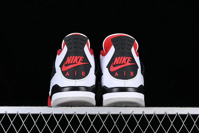 Air Jordan 4 Retro "Fire Red"