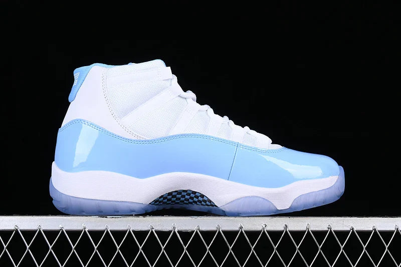 Air Jordan 11 Retro "UNC"
