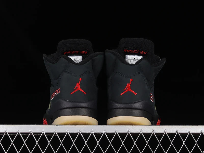 Air Jordan 5 Retro "Gore Tex Off Noir"