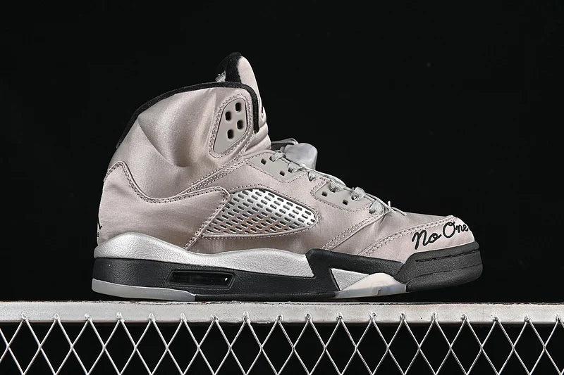 Air Jordan 5 Retro "Rose Metallic Wings"