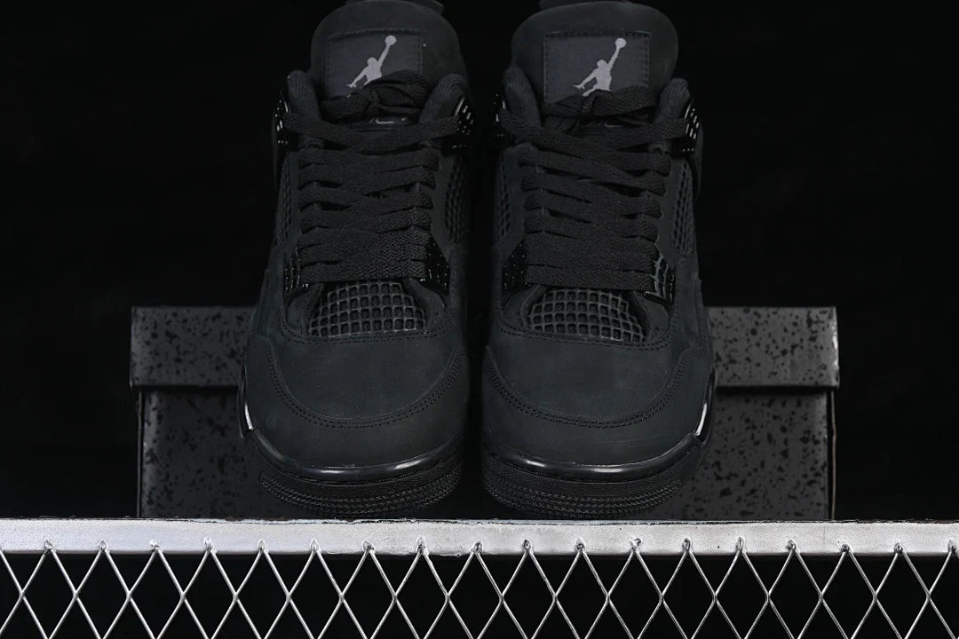 Air Jordan 4 Retro "Black Cat" '2025'