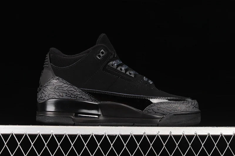 Air Jordan 3 Retro "Black Cat"