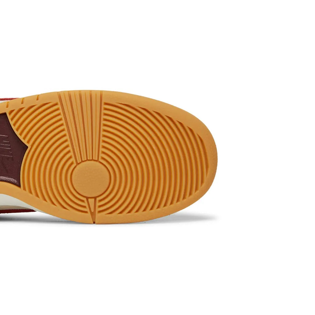 Nike SB Dunk Low 'Skate Like a Girl' (2022)