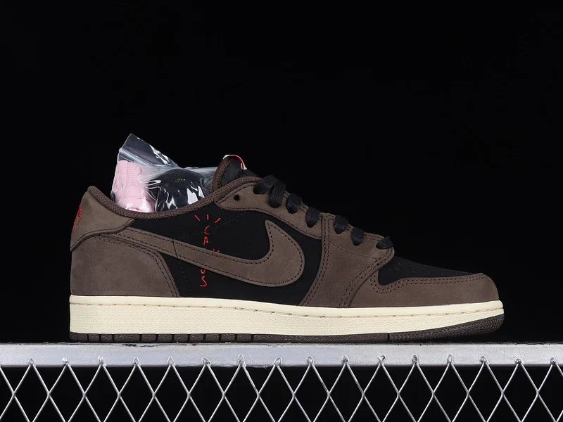 Air Jordan 1 Retro Low OG X Travis Scott "Mocha"