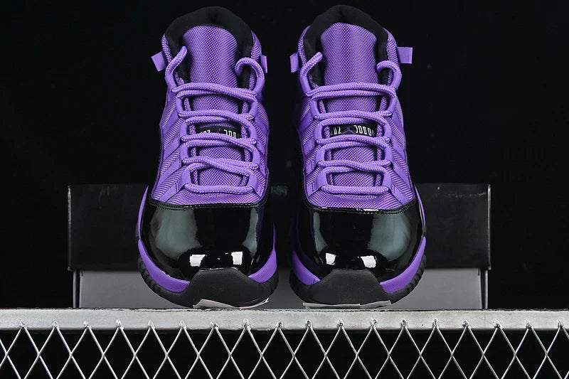 Air Jordan 11 Retro "Purple/Black"