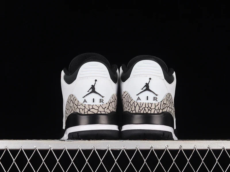 Air Jordan 3 Retro "Infrared 23"