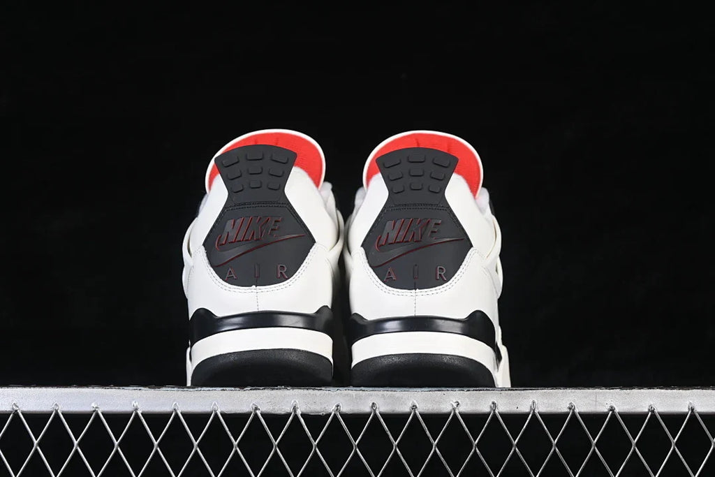Air Jordan 4 Retro "Flight Club"