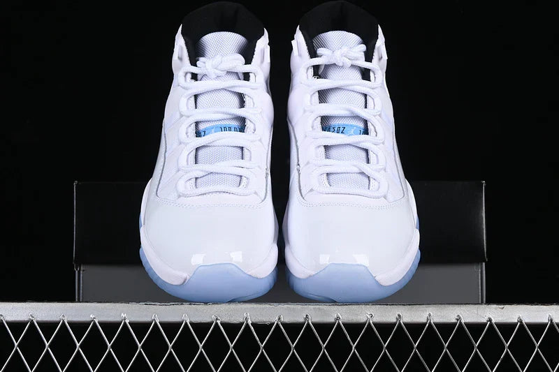 Air Jordan 11 Retro "Legent Blue"