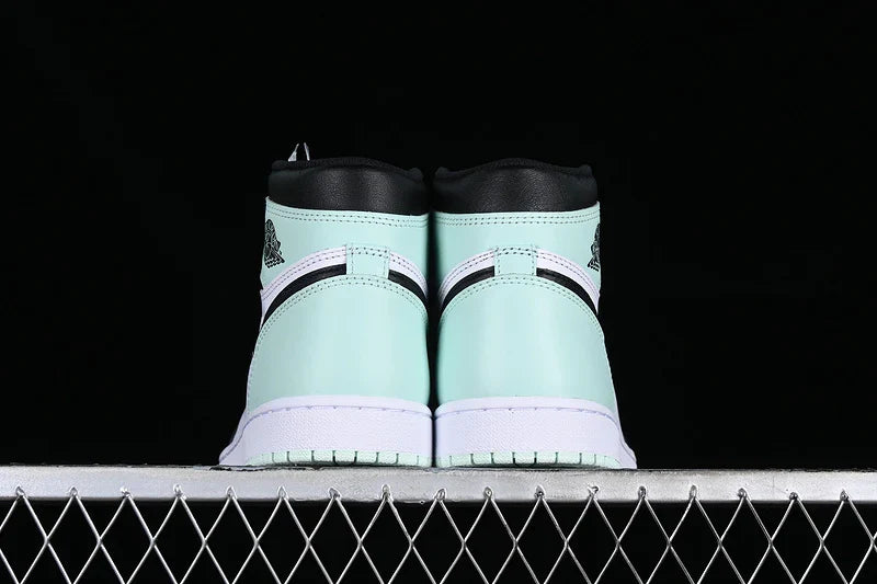 Air Jordan 1 Retro High OG NRG "Igloo"