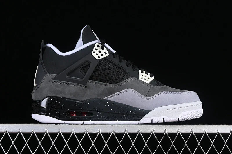 Air Jordan 4 Retro "Fear"