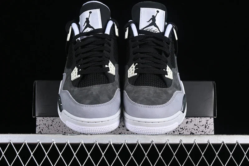 Air Jordan 4 Retro "Fear"