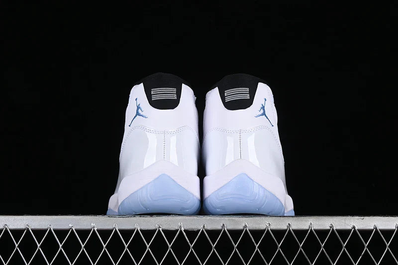 Air Jordan 11 Retro "Legent Blue"