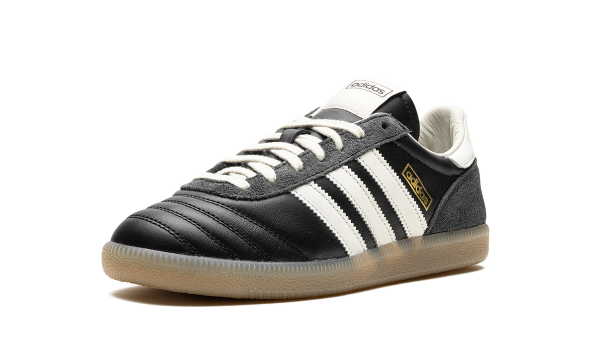 Samba JP "Sneakersnstuff" IE6242