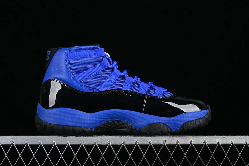 Air Jordan 11 Retro "Royal Blue"