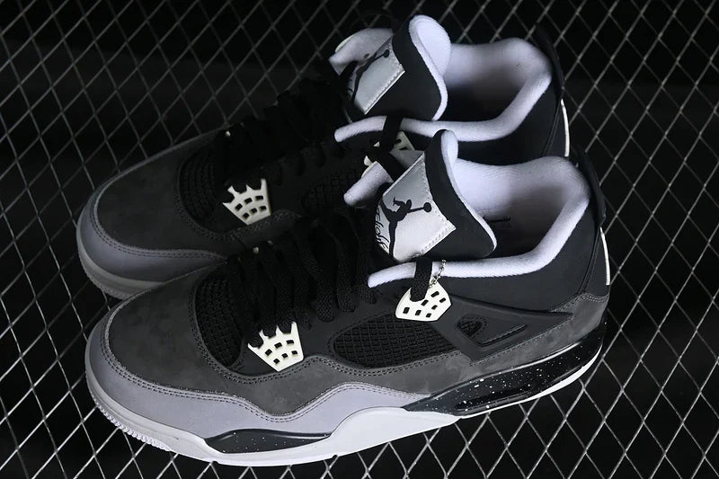 Air Jordan 4 Retro "Fear"