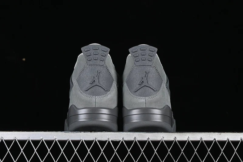 Air Jordan 4 Retro SE "Wet Cement"