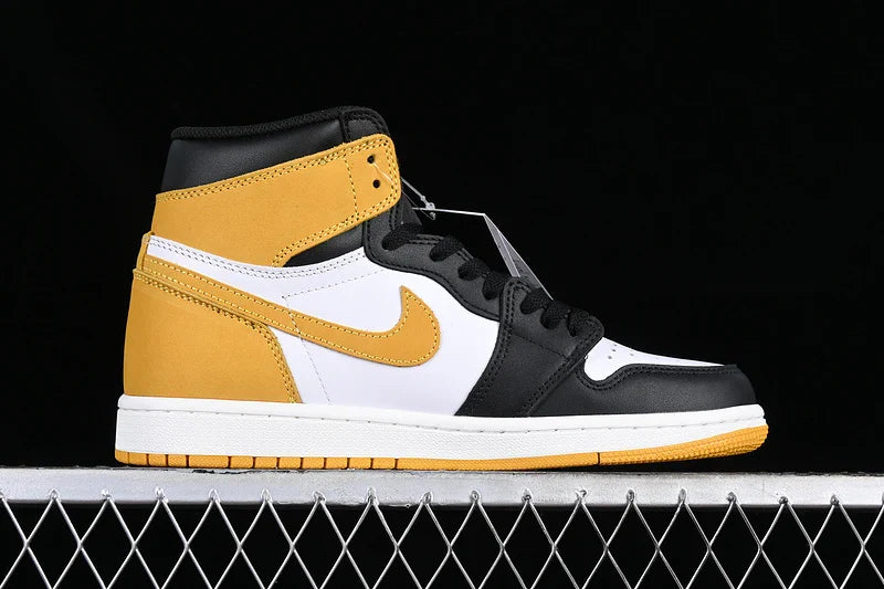 Air Jordan 1 Retro High OG "Black/Yellow Ochre"