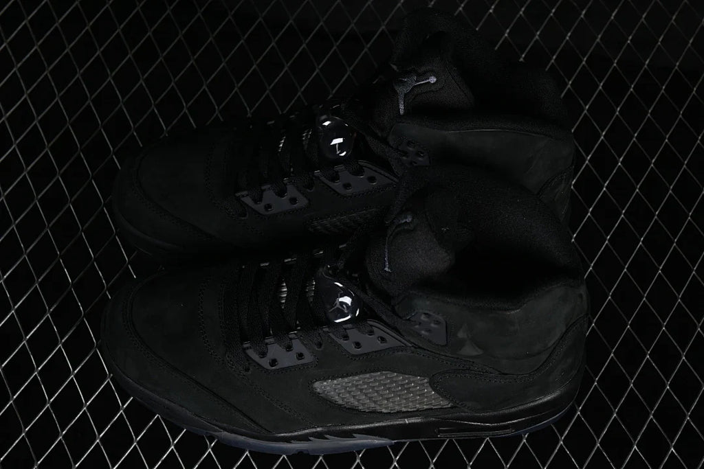 Air Jordan 5 Retro "Black Cat"