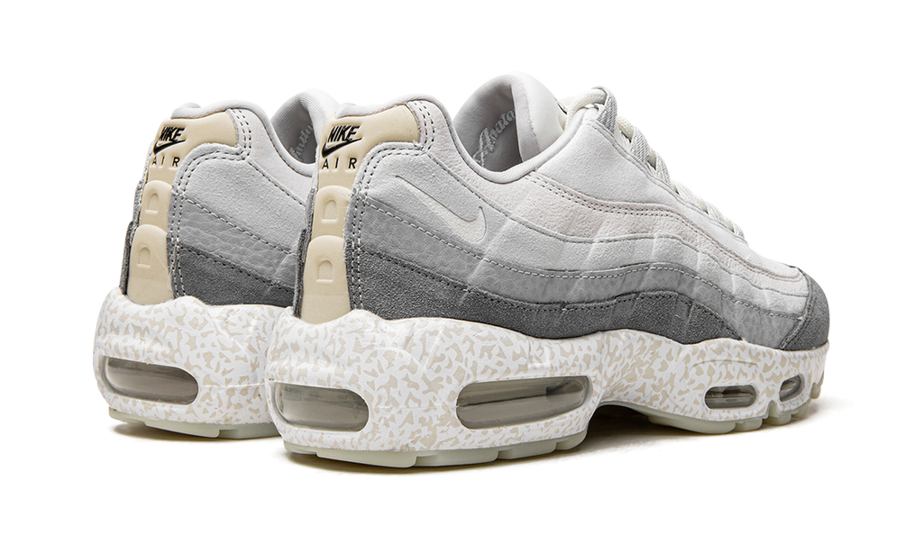 Air Max 95 QS "Light Bone-Glow in the Dark" DV2593 100