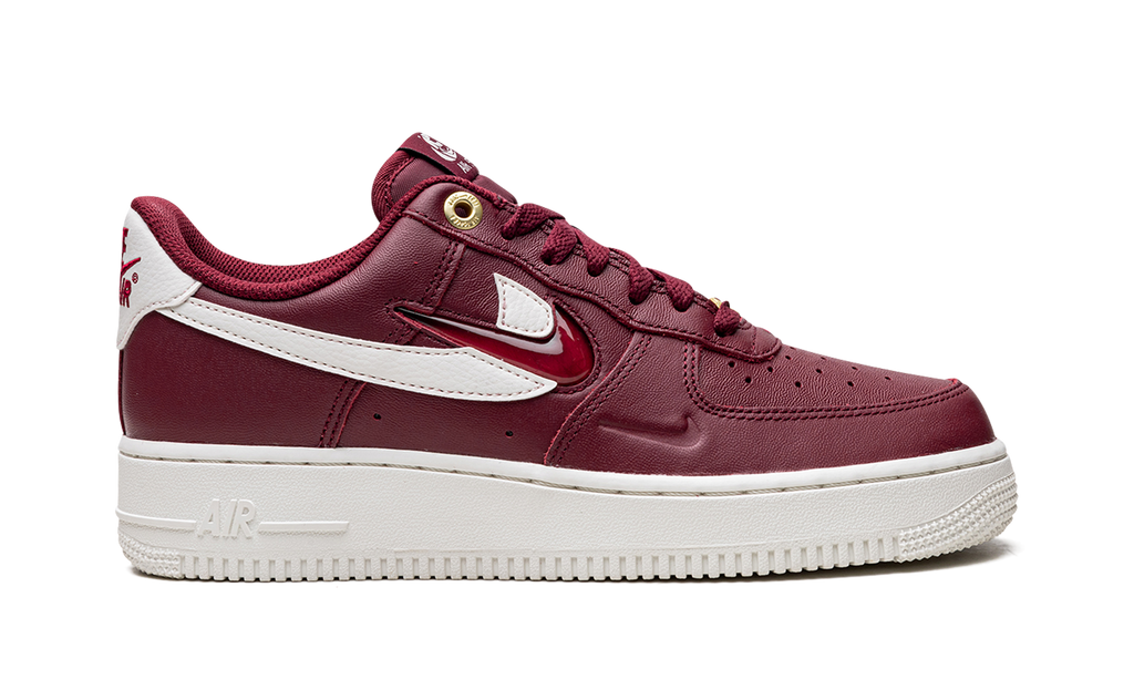 AIR FORCE 1 LO WMNS "Logo Pack - Deep Red" DZ5616 600