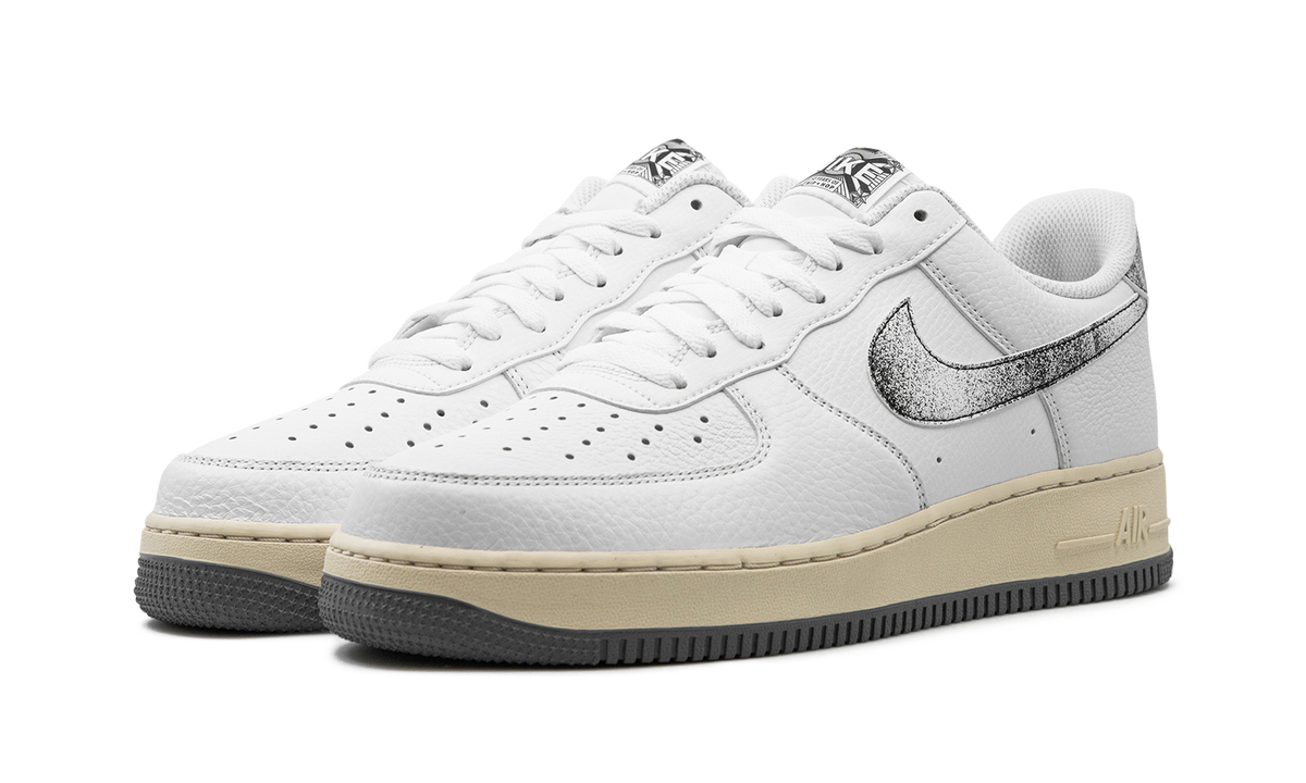 Air Force 1 Low "Classics" DV7183 100