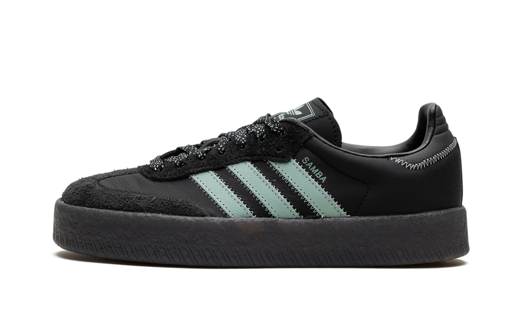 Sambae WMNS "Core Black Haze Green" IE9110