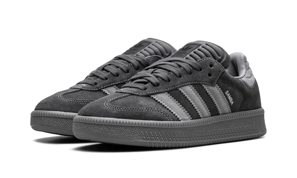 Samba XLG "Carbon Grey" ID3912