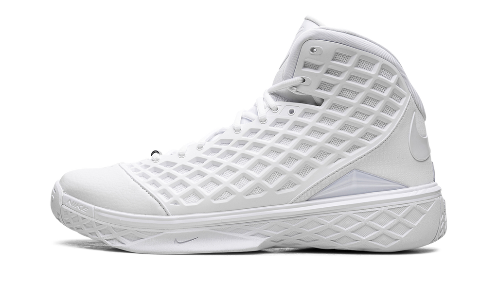 Kobe 3 "Protro Halo" HQ9153 100